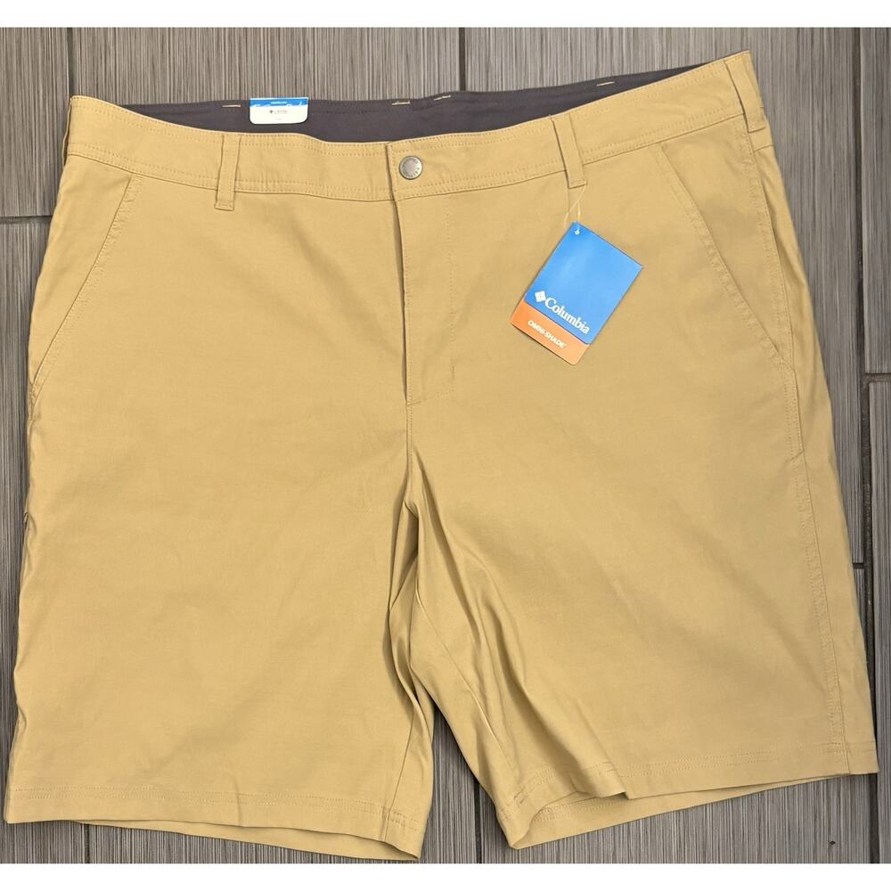 Columbia Men’s Omni Shade Beige Shorts Size 42x10 UPF Protection Omni Wick